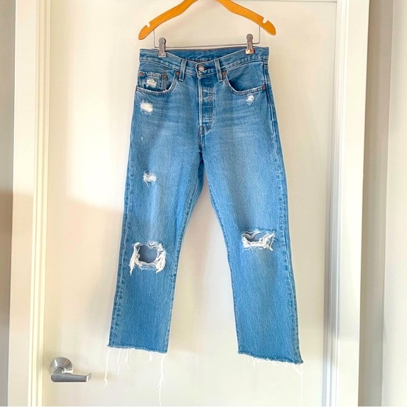Levi’s Distressed 501 Denim Jeans - Picture 1 of 10